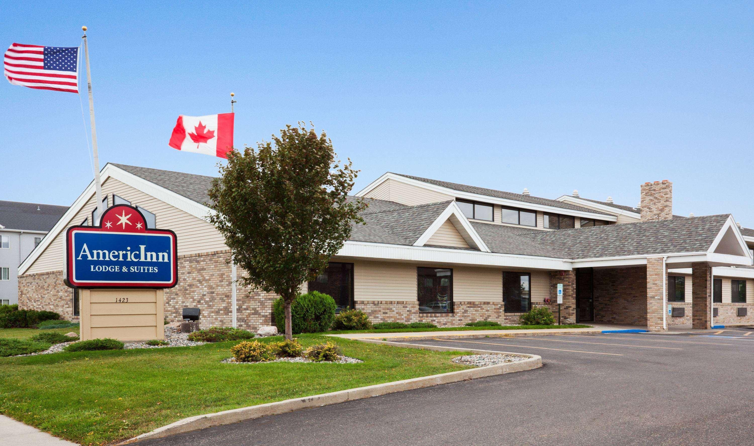 Americinn By Wyndham Fargo West Acres Kültér fotó